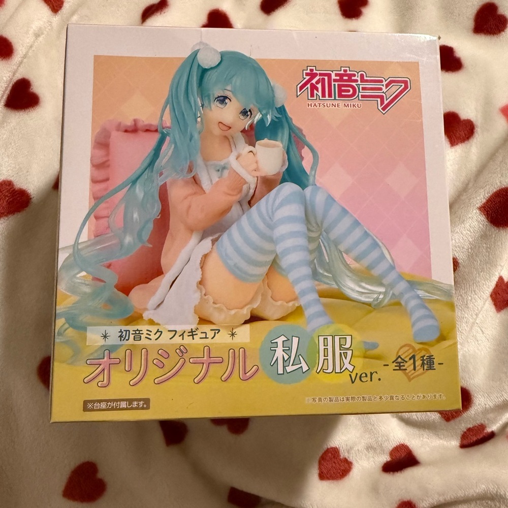 Hatsune Miku Casual Figure